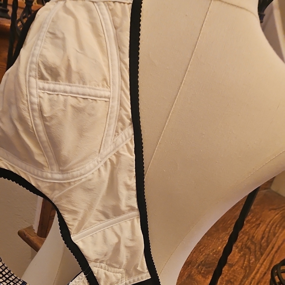 Dolce & GabbanaMajolica Multicolor Patterned Crop Top - Picture 7 of 14
